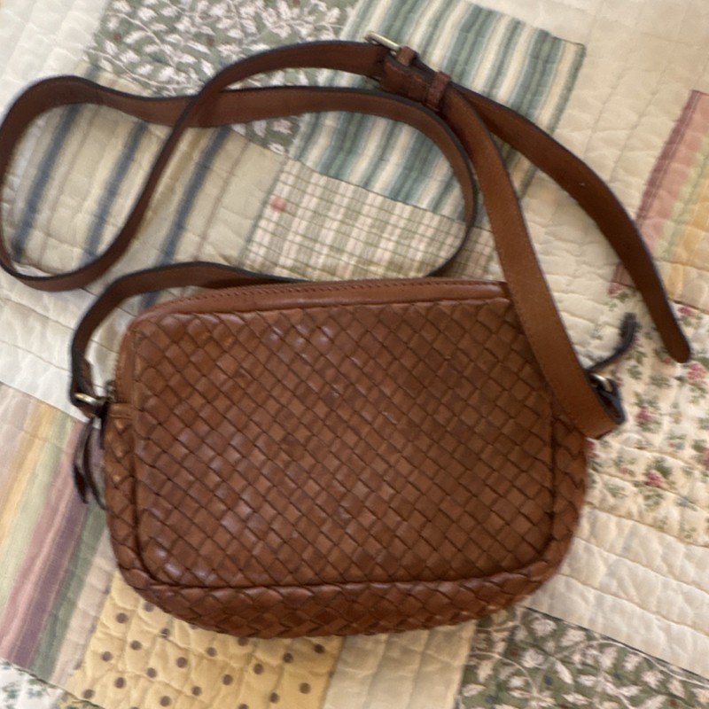 Brown Woven Accent Women’s Shoulder Bag Zip Closure Inner Pockets Casual Style
