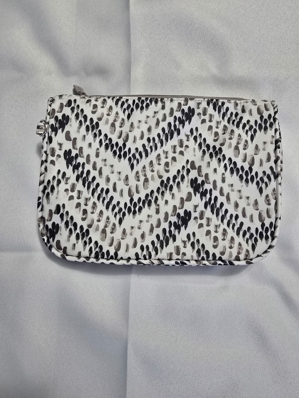 Thirty One Hello Happy Bag Raindrop Chevron Cosmetic Zip Pouch