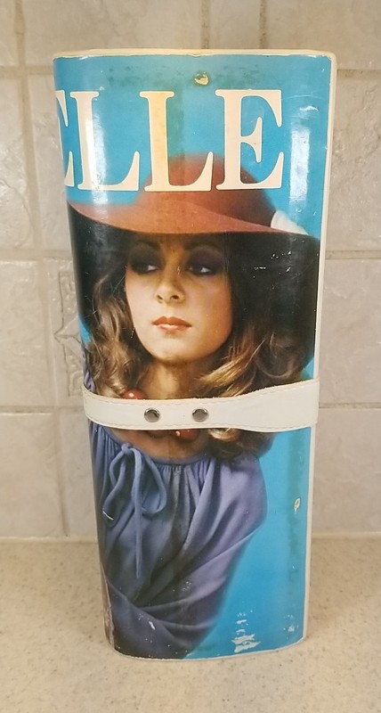 VINTAGE 1970s NOUVELLE MAGAZINE ERNEST CLUTCH PURSE BAG gallery