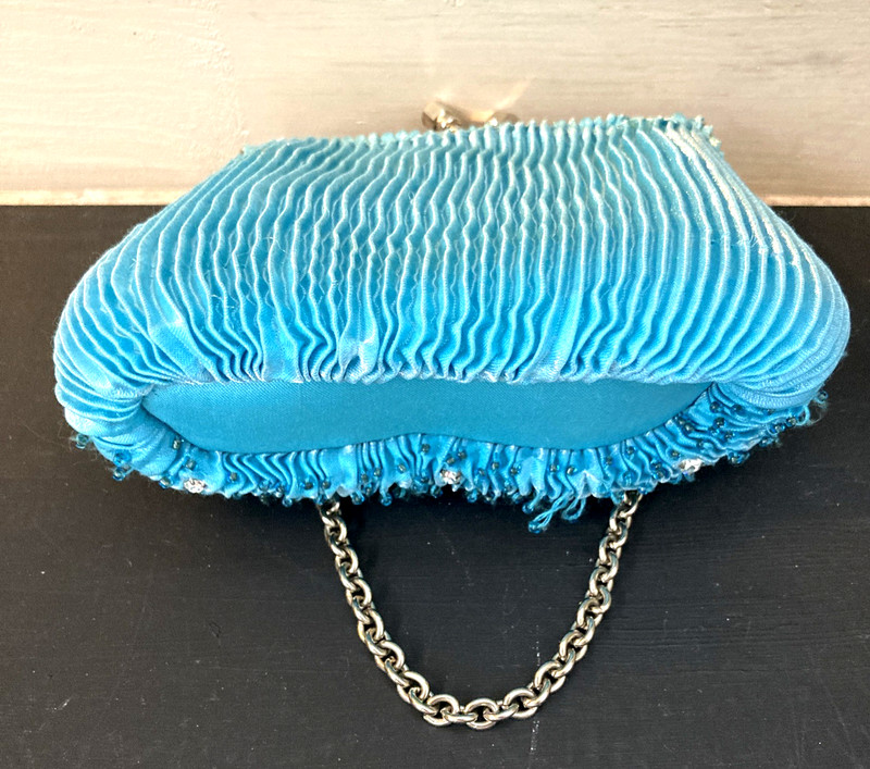 Vntg Jessica McClintock 5"x4" Blue Silver Bead Snap Closure Wristlet Purse A2 gallery