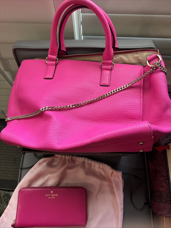 KATE SPADE HOT PINK PURSE WITH WALLET, GOLD SHOULDER CHAIN AND 2 KS KEY CHAINS