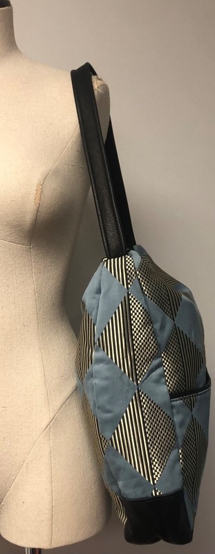 PORTMANTEAU PORTLAND MAINE BLUE BLACK & TAN IRIDESCENT FABRIC W LEATHER TRIM BAG gallery