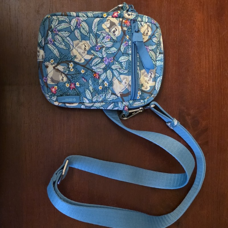 Quilted Blue Floral Sloth Small Women’s Crossbody Bag Zip, Adjustable Strap
