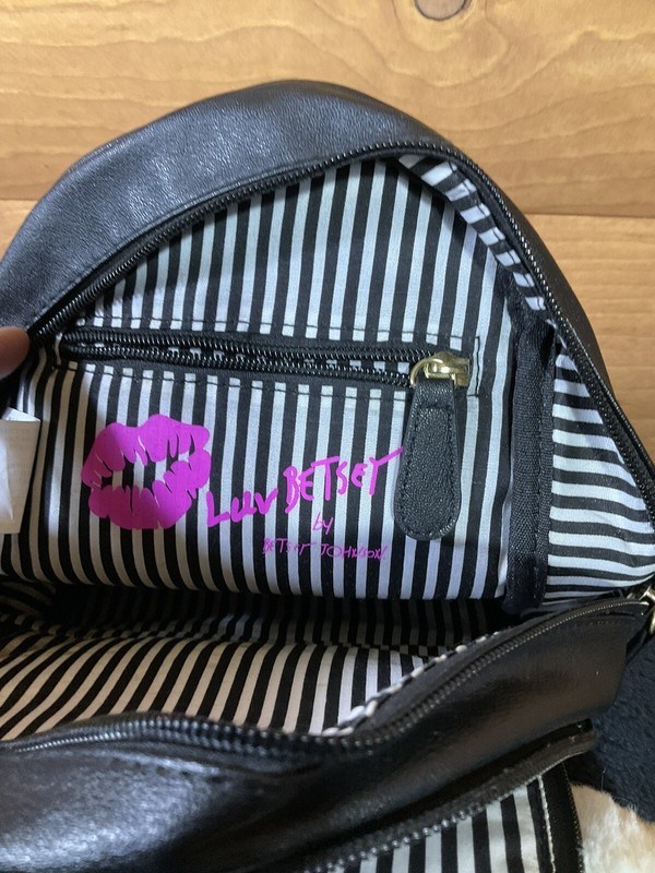 Betsy Johnson backpack pink/black with bows gallery