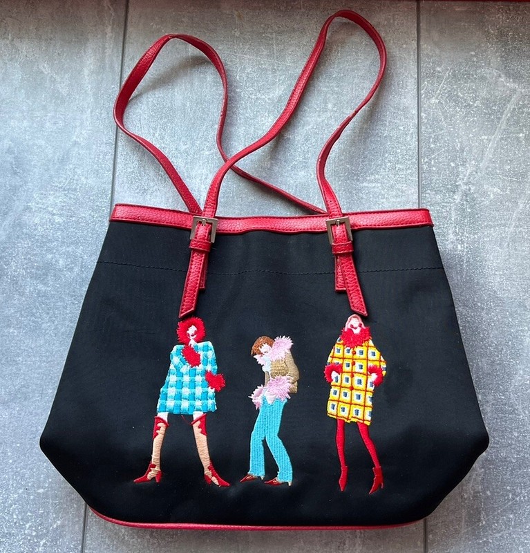 SYDNEY LOVE Hip Chic Embroidered Fashionista Shoulder Bag Purse RED TRIM