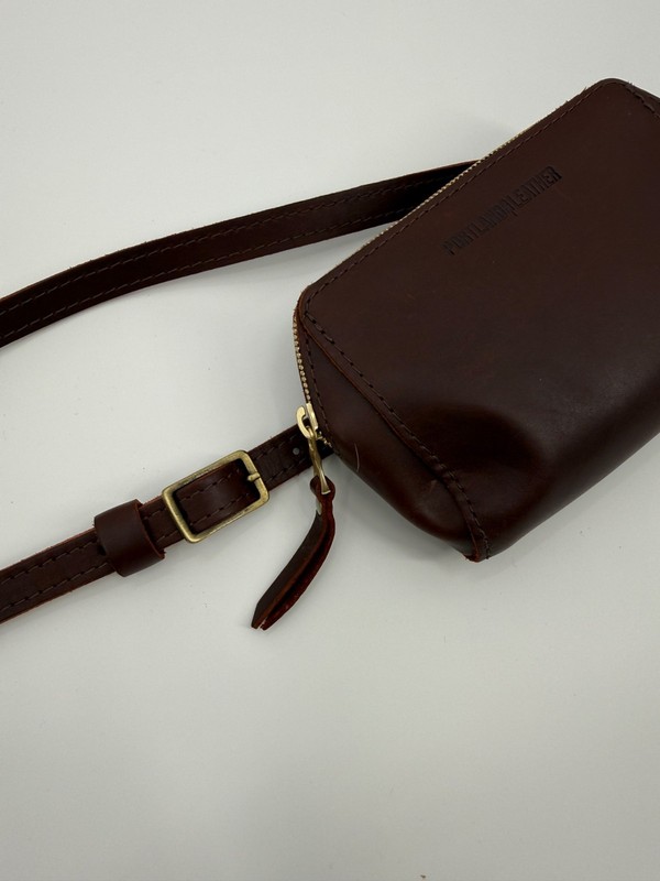 Portland Leather Goods PLG Leather Travel Belt Bag Crossbody Fanny Pack Brown gallery