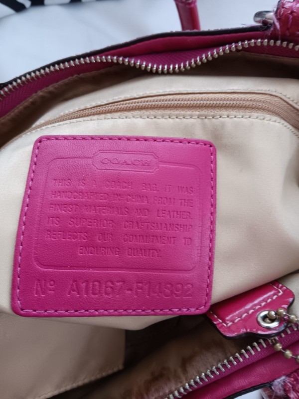 Coach Logo Shoulder Bag Pink Beige Orange Zipper Bag Charm Brand Card