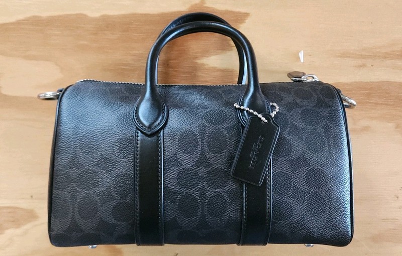 Coach Compass 25 gallery