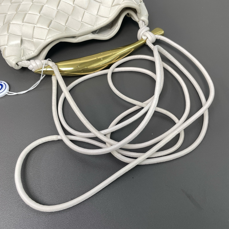 Authentic Bottega Veneta Sardine Woven Sheepskin Leather Crossbody Bag White gallery