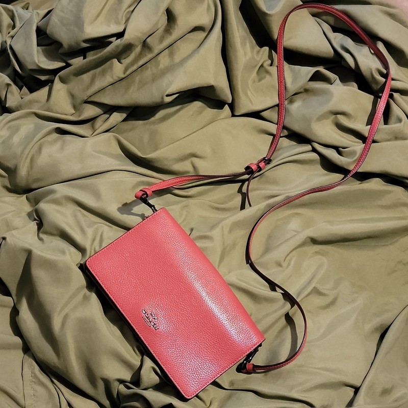 Coach Pink Pebbled Crossbody Bag Logo Accent Snap Closure Adjustable Strap