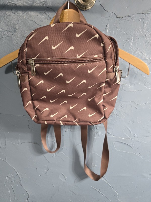 Nike JORDAN Futura WOMEN AIR Mini Printed Backpack FN0939 10″x8″x4″ NEW $45
