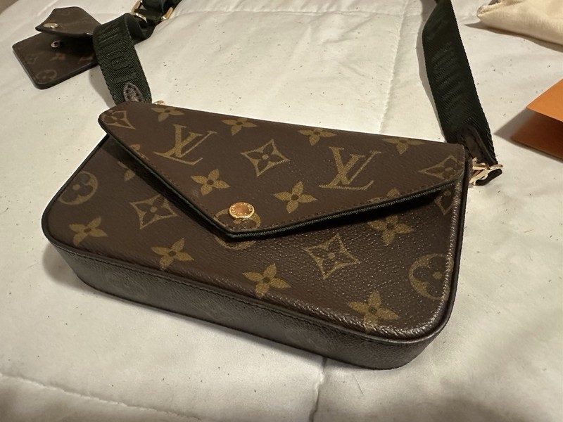 Louis Vuitton Monogram Felicie Strap & Go Kaki Crossbody gallery