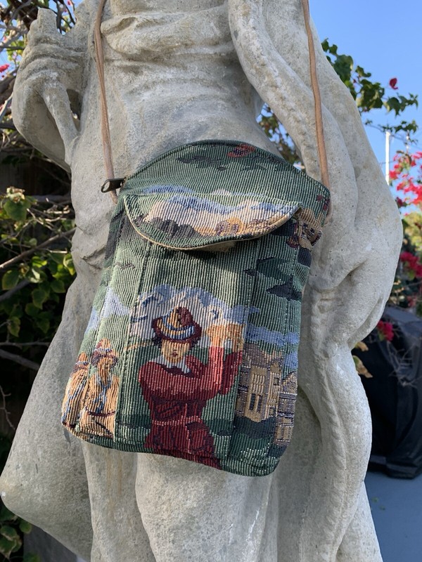 Golf Golfing Scene Tapestry Handbag Purse Shoulder Strap Preowned gallery