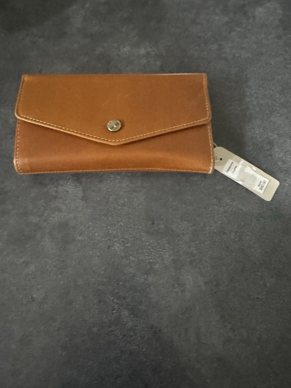 Timberland Women’s Leather Crossbody Wallet Phone Bag W Detachable Strap