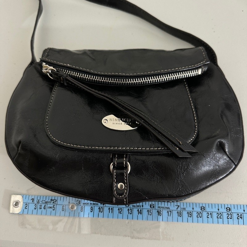 VTG Nine West Black Crossbody Bag Purse Small Flap Zip Pocket Y2K Going Out gallery