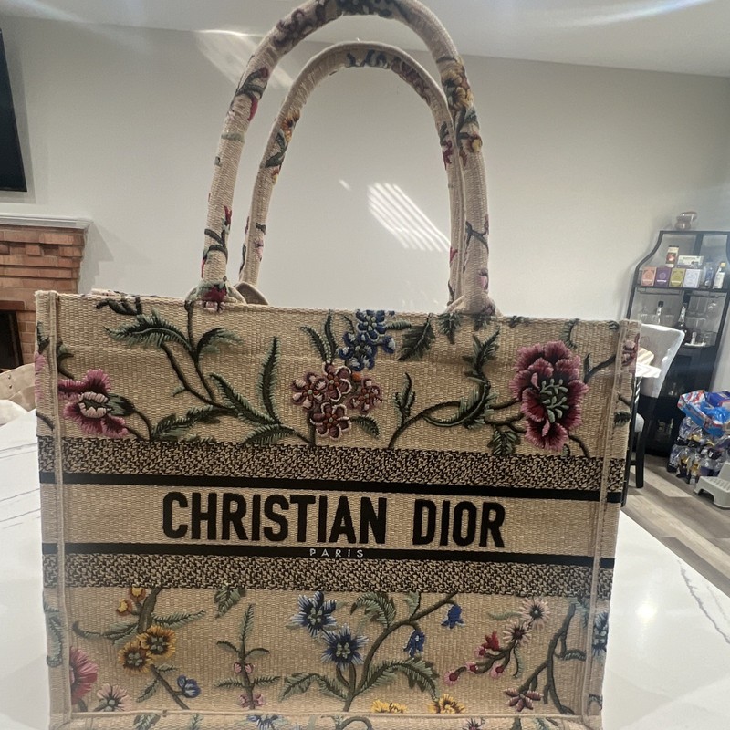 Dior Women’s Floral Embroidered Tote Bag Beige/Multicolor Top Handle Open