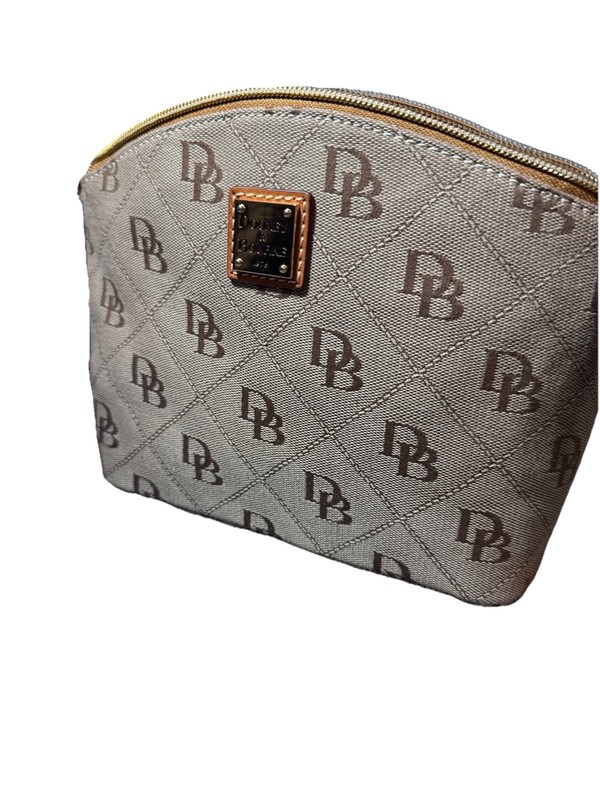 Dooney and Bourke Suki crossbody Brand new With Tags gallery