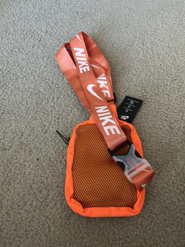 NWT Nike Mini Adjustable Sling Crossbody Shoulder Bag 5x7 gallery