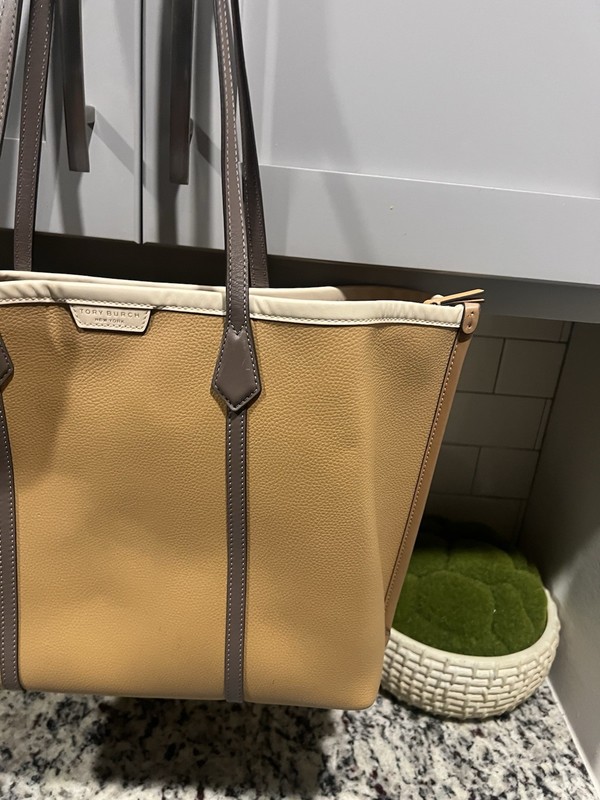 Tory Burch Perry Large Leather Tote – Clam Shell gallery