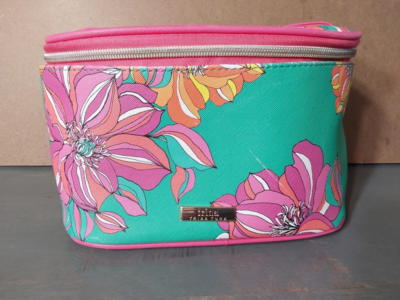Trina Turk Makeup Cosmetic Train Case Floral Multi-Color Retro Look Green Pink