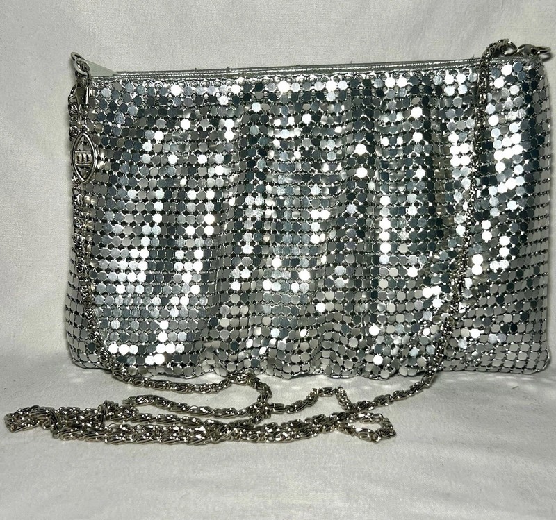 Vintage 1990s Silver Metal Mesh Chain Strap Zip Shoulder Bag Lined Small