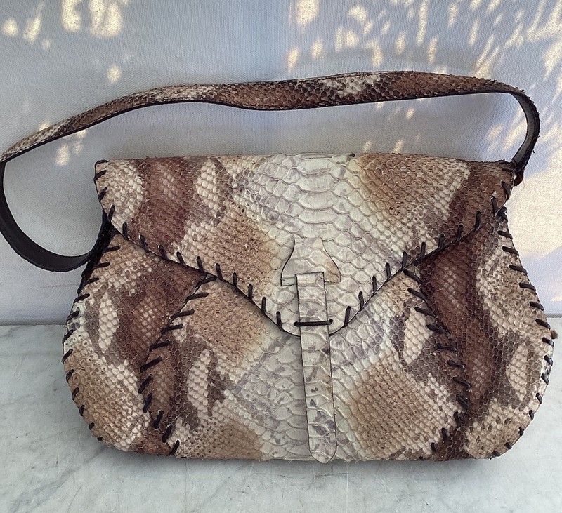 Vintage SANDRA ROBERTS Reptile Print Leather Shoulder Bag gallery