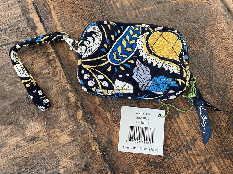 Vera Bradley Tech Case Wristlet Ellie Blue Retired Brand New