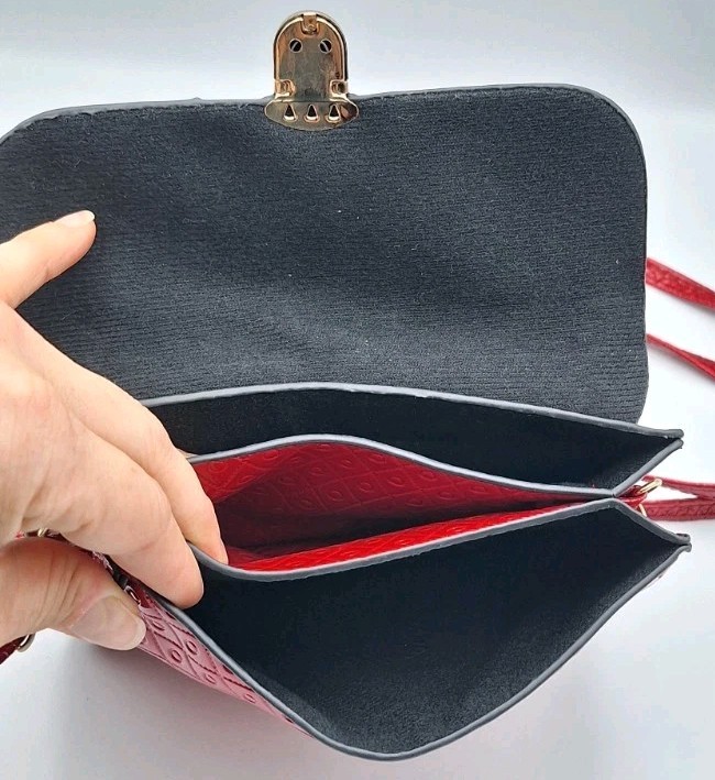Diamond Quilted Patent Faux Leather Crossbody Bag Clutch Purse Goldtone Pushlock gallery