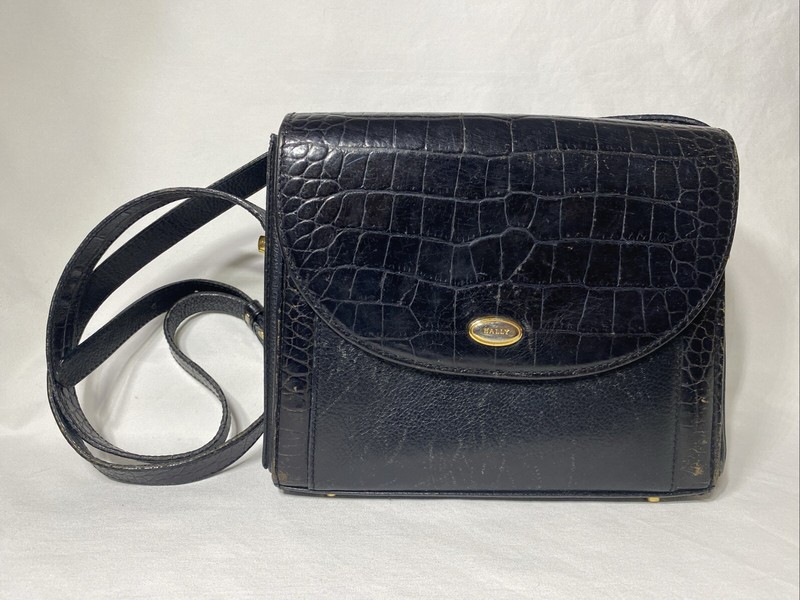 Bally VINTAGE FAUX CROC EMBOSSED LEATHER FLAP CROSSBODY BAG GC Well Loved!