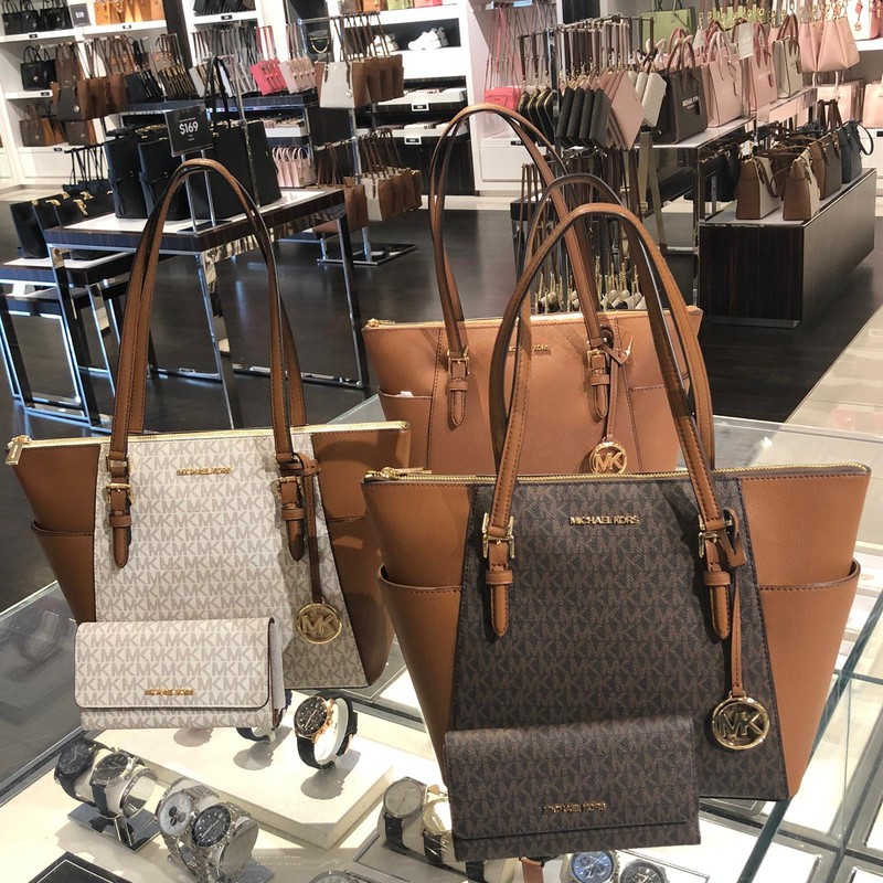 Michael Kors Charlotte Top Zip Tote Shoulder Bag Saffiano Leather+TRIFOLD WALLET