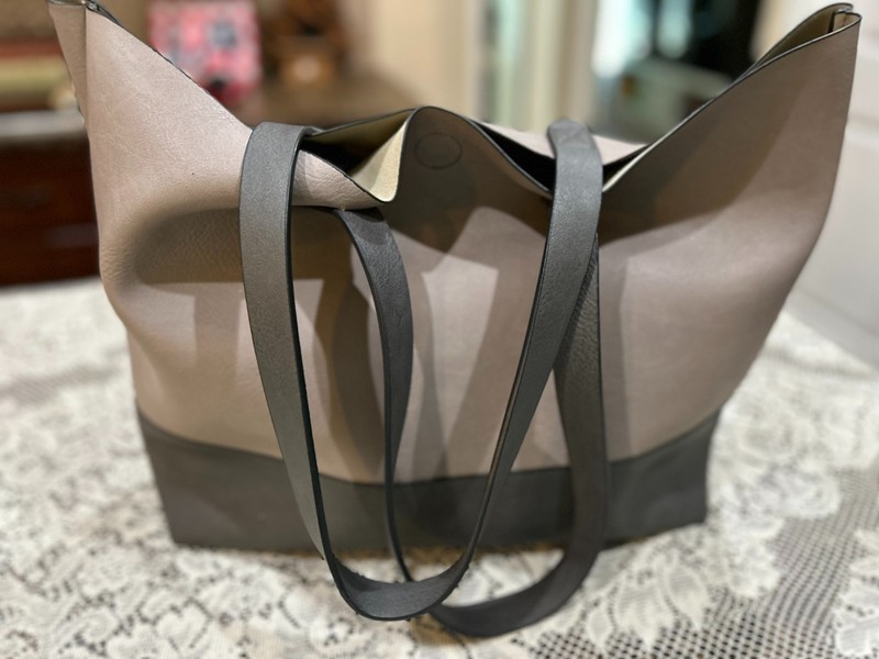 Colorblock Shoulder Tote Bag Tan & Dark Brown – Large 16 x 14 x 6 in