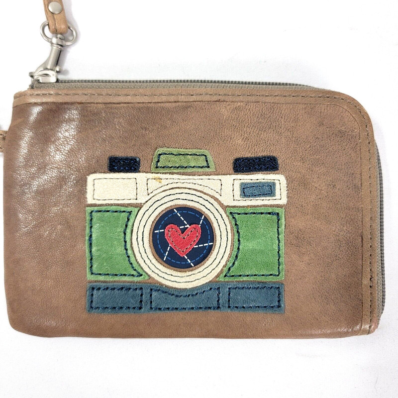 Fossil Mocha Taupe Brown Leather Wristlet Purse Zip Close CAMERA Accent Vintage