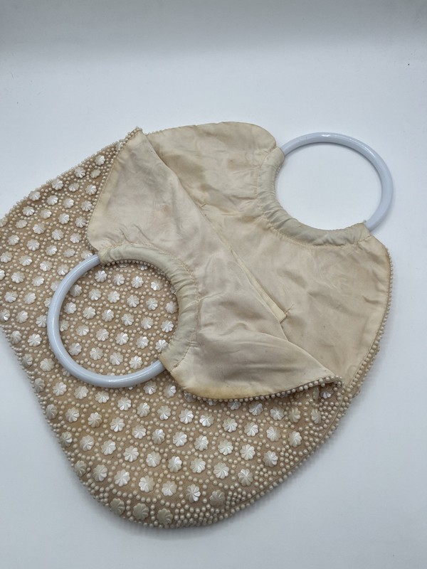 Vintage Beige/Peach Purse White Plastic Accents and Handles gallery