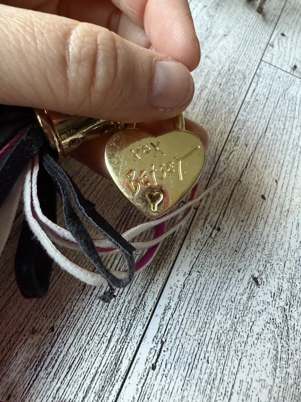 BETSEY JOHNSON Hang Tag PURSE Handbag CHARM Pink & Black Tassel W/ Heart gallery
