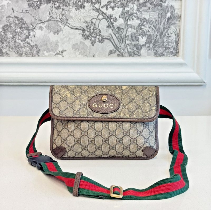 Authentic Gucci GG Supreme Canvas Tiger Head Belt Bag GG Supreme Canvas Belt