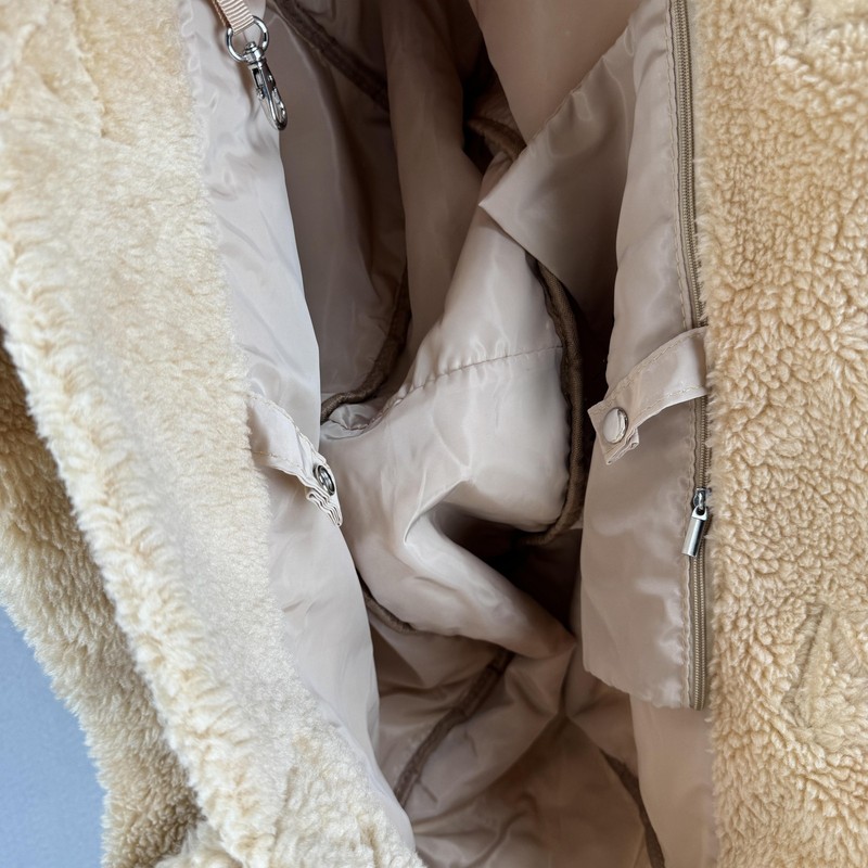 Alo Yoga Foxy Sherpa Tote Bag Beige Fleece Snap Pockets Embroidered Logo gallery