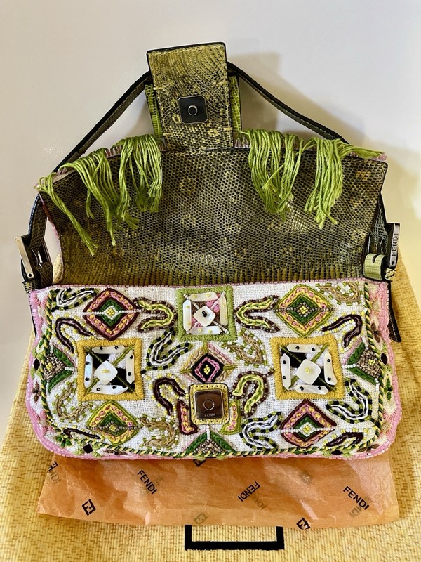 Fendi Vintage White Beaded Embroidered Lizard Baguette Handbag (2454/26424/008) gallery