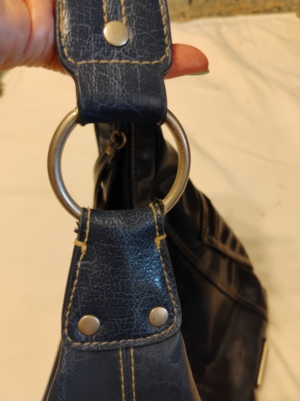 Kenneth Cole Reaction Blue Shoulder Bag B11 gallery