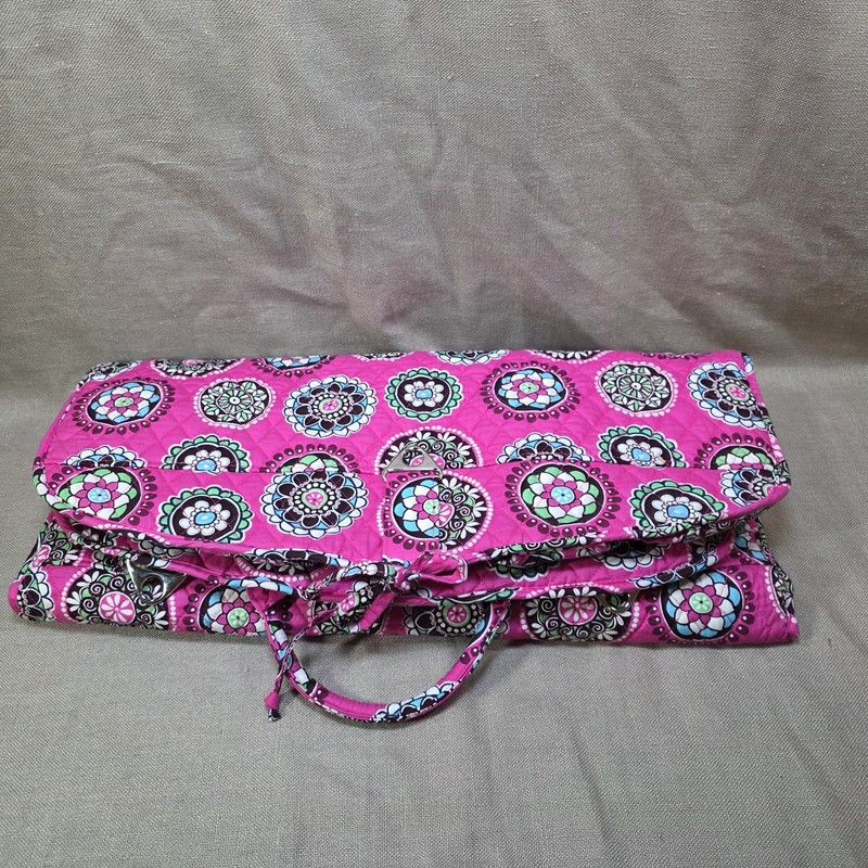 NEW Vera Bradley Cupcake Pink Garment Bag w/Geometric Floral Pattern New w/o Tag