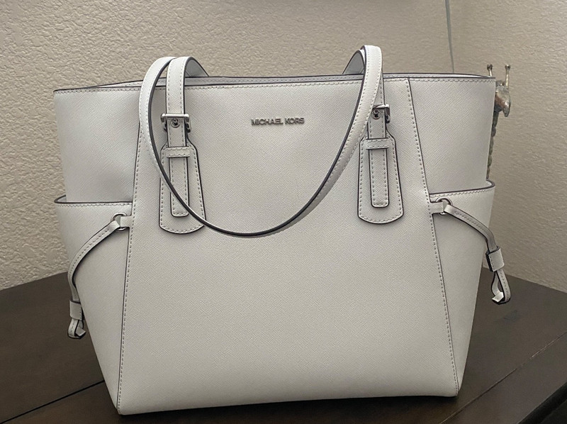 New Michael Kors Voyager Large Saffiano Leather Tote Optic White MSRP $558
