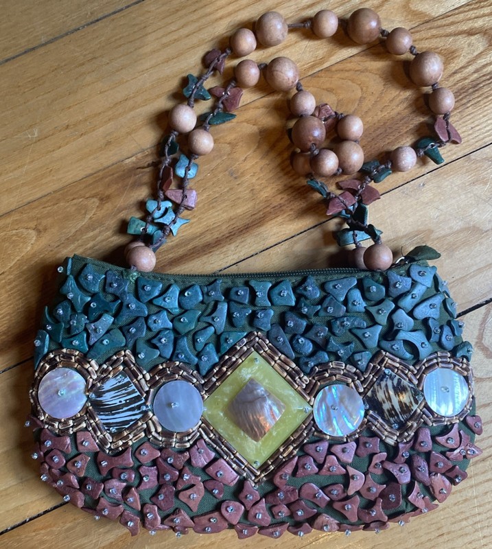 Sun N Sand Boho Beaded Straw Abalone Shell Accent Women Hand Casual Small Bag
