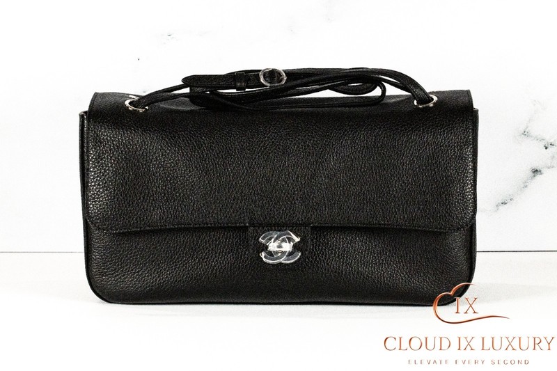 CHANEL Maxi Flap Bag 26S Black Grained Calfskin Silver Tone Hardware New