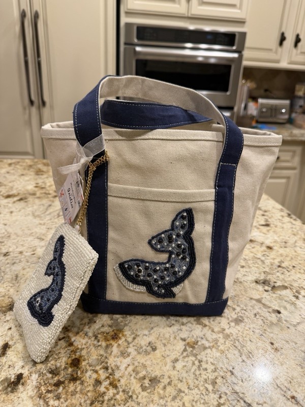 Handcrafted in India Navy Beaded Whale Tote w/matching Coin Purse