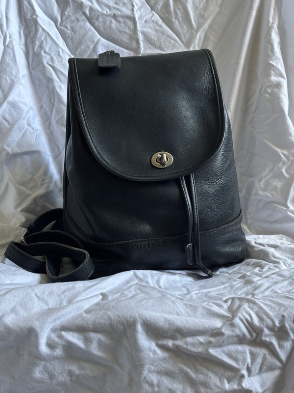 Vintage Coach Large Daypack 9791 Black Leather Backpack Made in USA Hang Tag