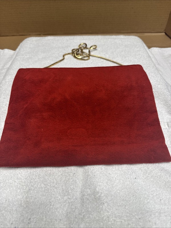 Vintage REVA Skinner Red Ultra Suede Clutch Purse With Clamp Closure gallery