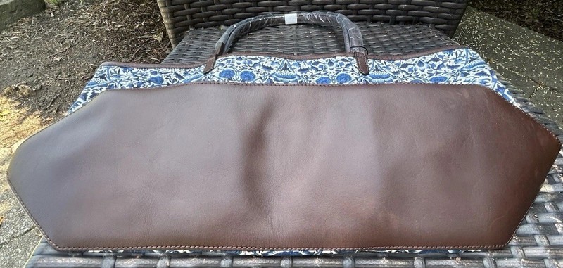 Brooks Brothers Women’s TotePurse Navy White Fabric With Brown Leather Trim NWT gallery