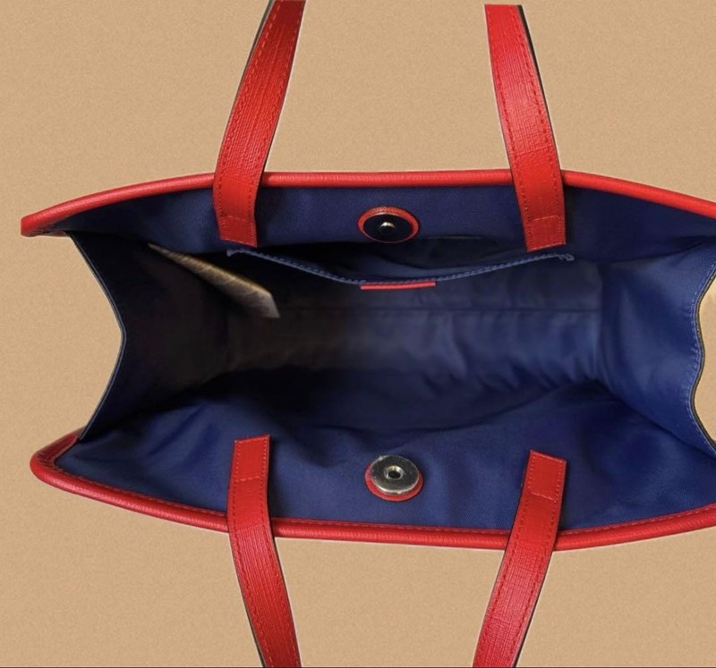 GUCCI GG Tote Bag Dark Navy Red PVC Metal fittings fastener Charm Logo gallery