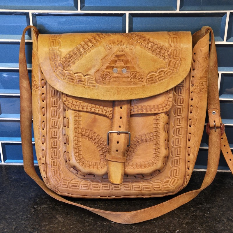 Vintage Mexico Hand Tooled Leather Shoulder Bag Large Aztec Pyramids 14×14 NWOT