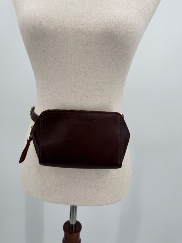Portland Leather Goods PLG Leather Travel Belt Bag Crossbody Fanny Pack Brown gallery
