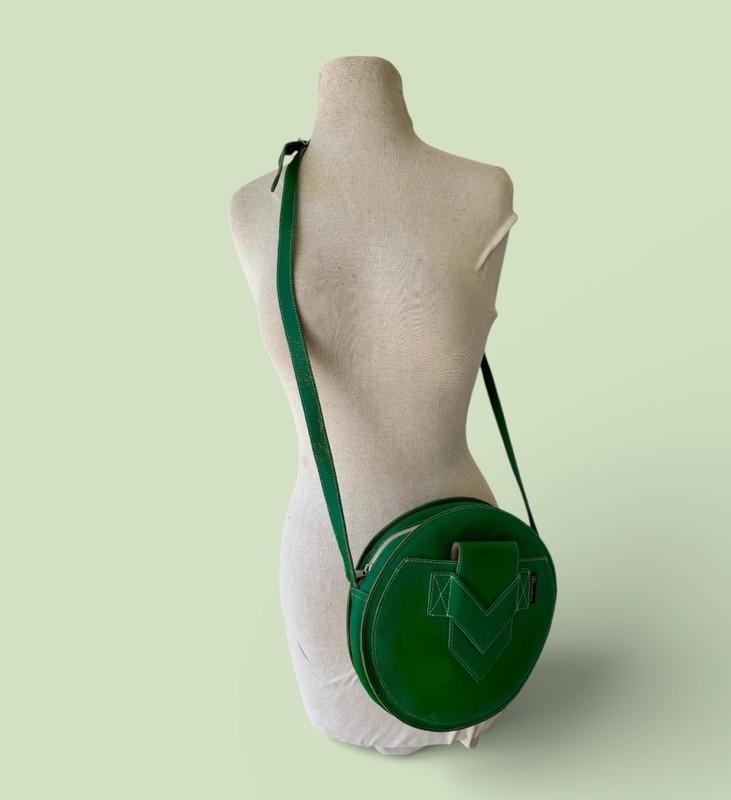 Vtg PAQUETAGE Paris Green Round Shoulder Crossbody Bag Pebbled Leather ~As Is~